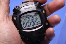 Casio stopky s pamětí 2 x 100 výsledků  HS80TW