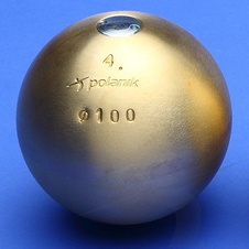 Koule soutěžní mosazná - hmotnost 4 kg,průměr 100 mm, certifikace IAAF I-00-0198 PK-4/100-M